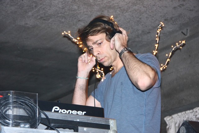 Club 21 Presents D'Julz